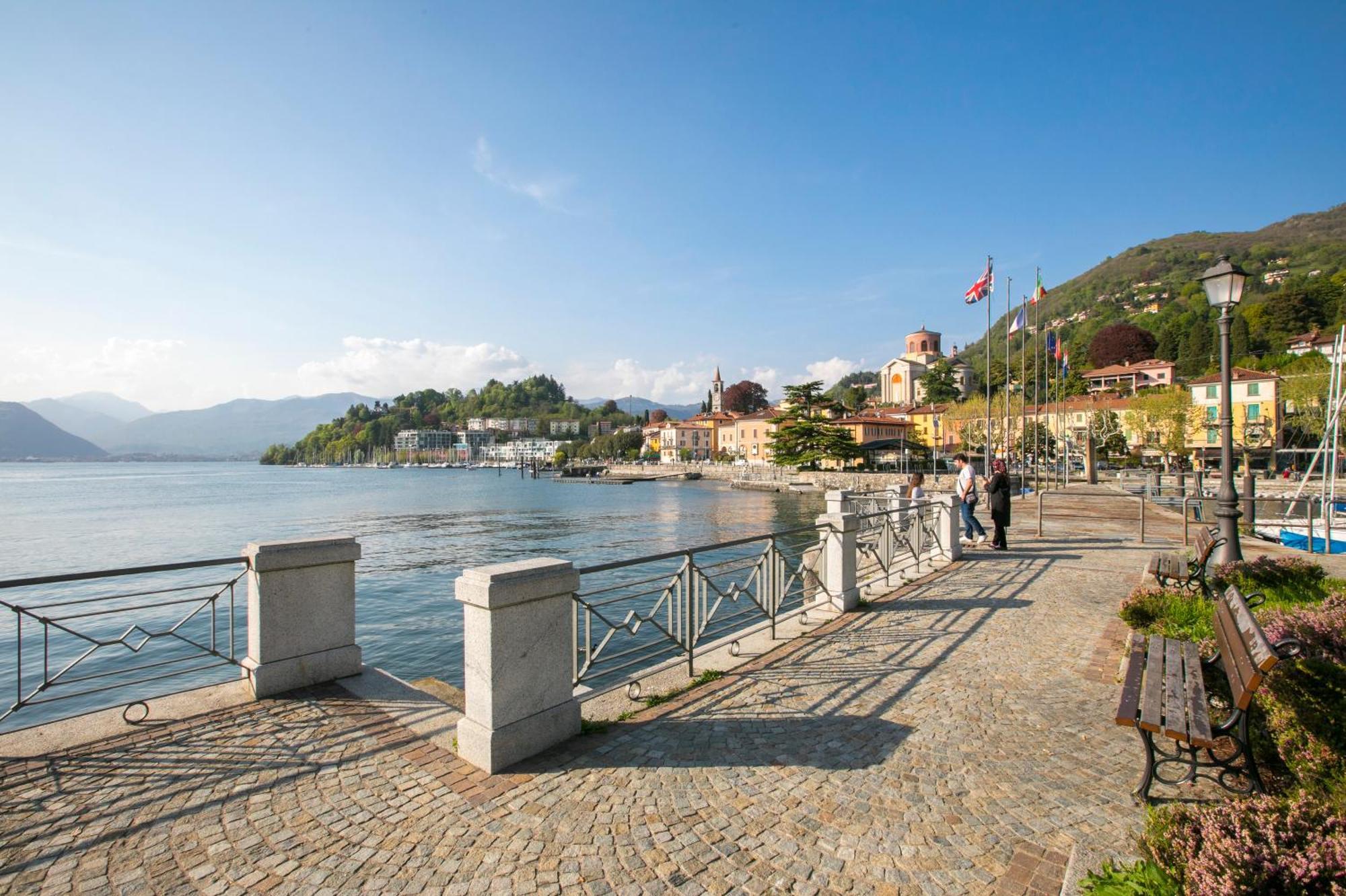 Appartamento Il Golfo Lake View - Happy Rentals Laveno Exterior photo