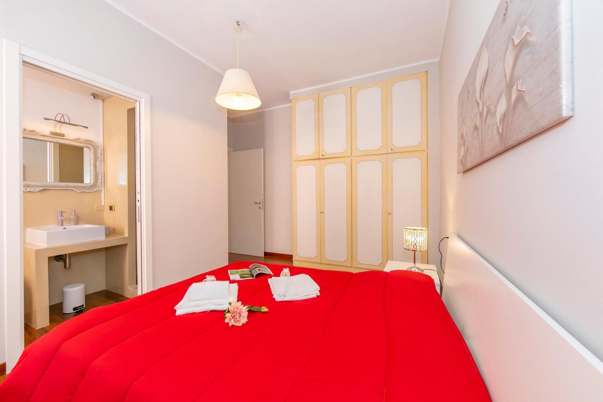 Appartamento Il Golfo Lake View - Happy Rentals Laveno Exterior photo